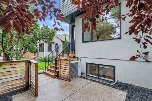 1-309 12 Avenue Ne, Calgary, AB - Outdoor