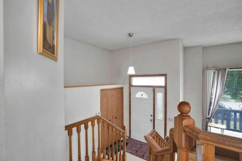28 Martinridge Road Ne, Calgary, AB - Indoor Photo Showing Other Room