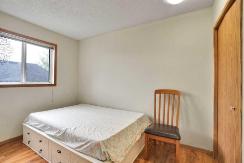 28 Martinridge Road Ne, Calgary, AB - Indoor Photo Showing Bedroom