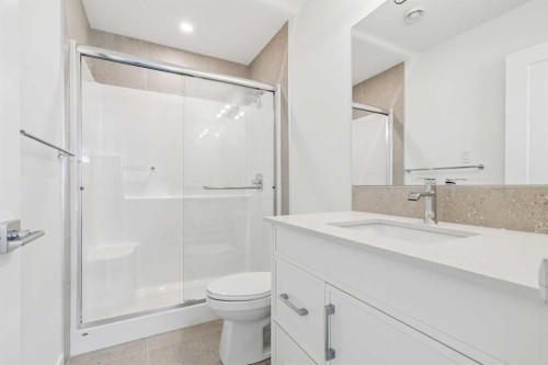 6107-1808 Mahogany Boulevard Se, Calgary, AB - Indoor Photo Showing Bathroom
