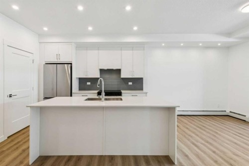 6107-1808 Mahogany Boulevard Se, Calgary, AB - Indoor Photo Showing Kitchen With Upgraded Kitchen