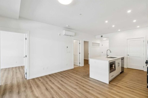 6107-1808 Mahogany Boulevard Se, Calgary, AB - Indoor Photo Showing Kitchen