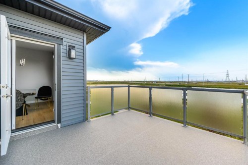 171 Corner Glen Grove Ne, Calgary, AB - Outdoor With Exterior
