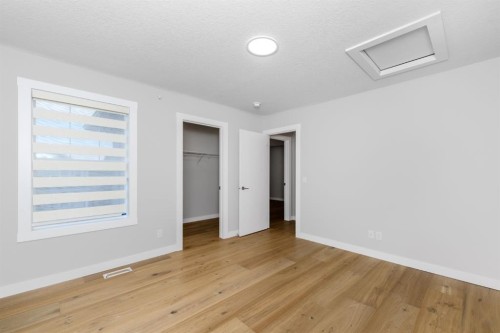 171 Corner Glen Grove Ne, Calgary, AB - Indoor Photo Showing Other Room