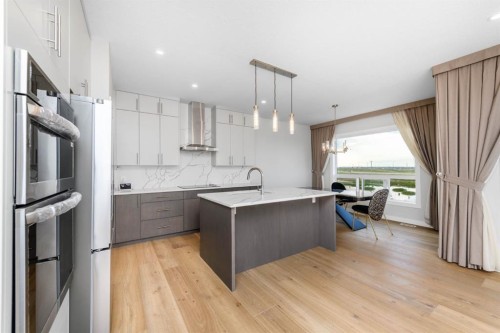 171 Corner Glen Grove Ne, Calgary, AB - Indoor Photo Showing Kitchen With Upgraded Kitchen