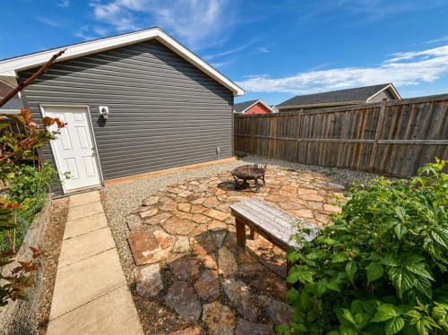 12 Fireside Bend, Cochrane, AB - Outdoor