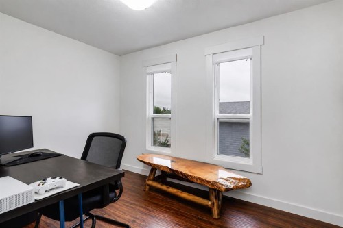 56 Spring Dale Circle Se, Airdrie, AB - Indoor Photo Showing Office