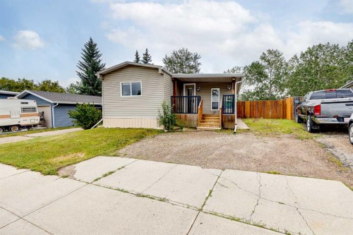 56 Spring Dale Circle Se, Airdrie, AB - Outdoor