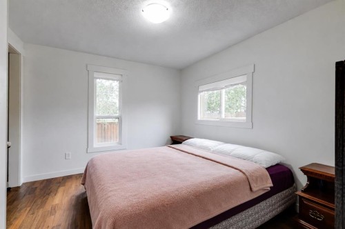 56 Spring Dale Circle Se, Airdrie, AB - Indoor Photo Showing Bedroom