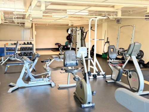 5-148 Rockyledge View Nw, Calgary, AB - Indoor Photo Showing Gym Room