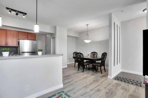 5-148 Rockyledge View Nw, Calgary, AB - Indoor Photo Showing Other Room