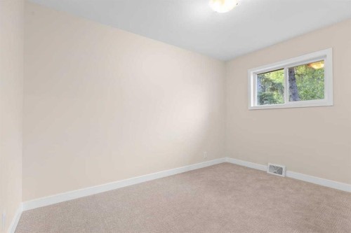 2007 Cottonwood Crescent Se, Calgary, AB - Indoor Photo Showing Other Room