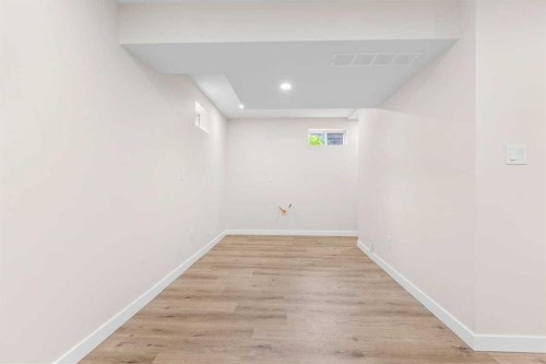 2007 Cottonwood Crescent Se, Calgary, AB - Indoor Photo Showing Other Room