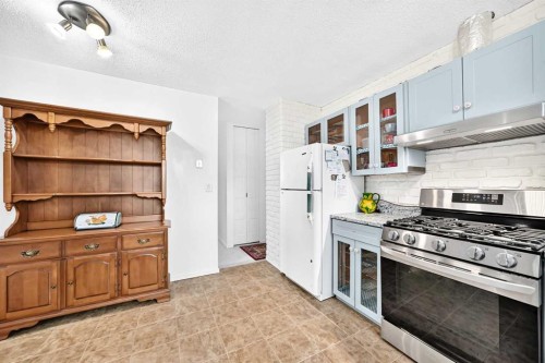 631 Brookpark Drive Sw, Calgary, AB 