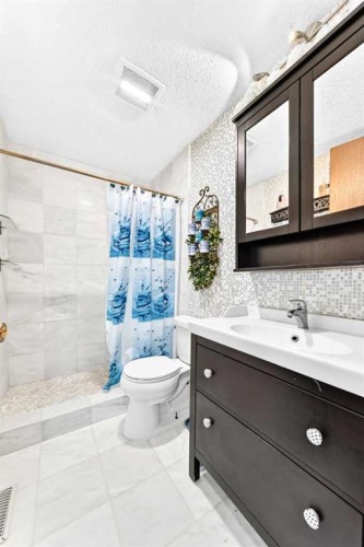 631 Brookpark Drive Sw, Calgary, AB 