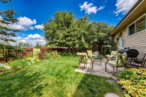 631 Brookpark Drive Sw, Calgary, AB 