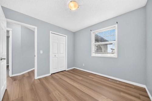 214 Royal Birch Heath Nw, Calgary, AB - Indoor Photo Showing Other Room