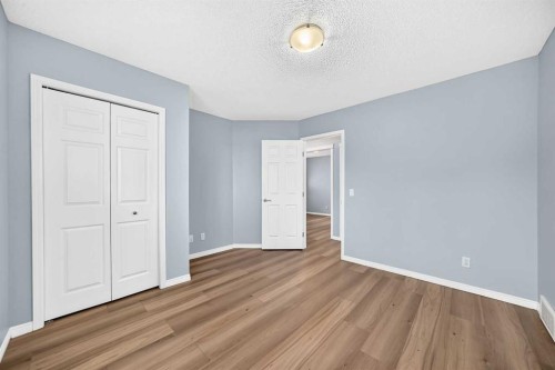 214 Royal Birch Heath Nw, Calgary, AB - Indoor Photo Showing Other Room