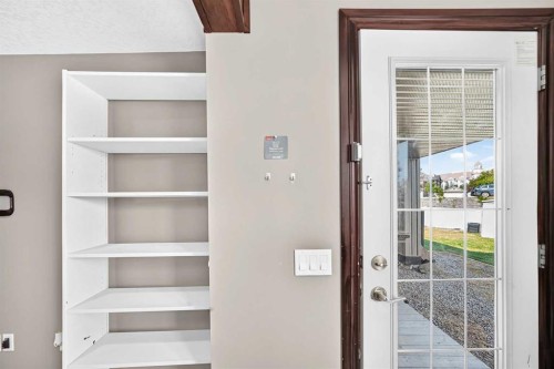 214 Royal Birch Heath Nw, Calgary, AB - Indoor