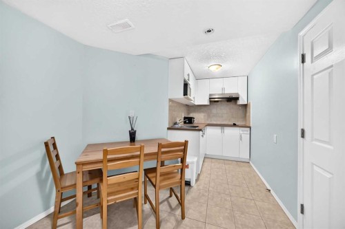 214 Royal Birch Heath Nw, Calgary, AB - Indoor