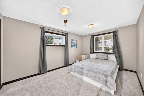 214 Royal Birch Heath Nw, Calgary, AB - Indoor Photo Showing Bedroom
