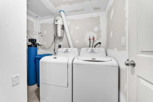 214 Royal Birch Heath Nw, Calgary, AB - Indoor Photo Showing Laundry Room