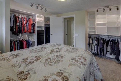 4325 58 Street Ne, Calgary, AB 