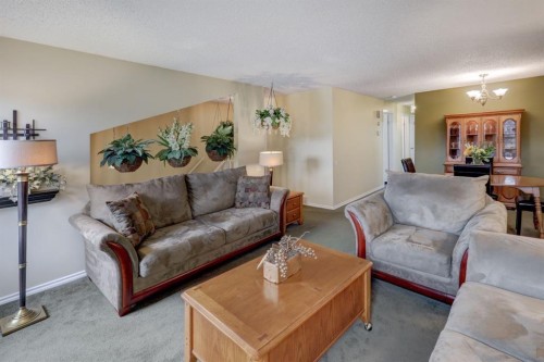 4325 58 Street Ne, Calgary, AB 