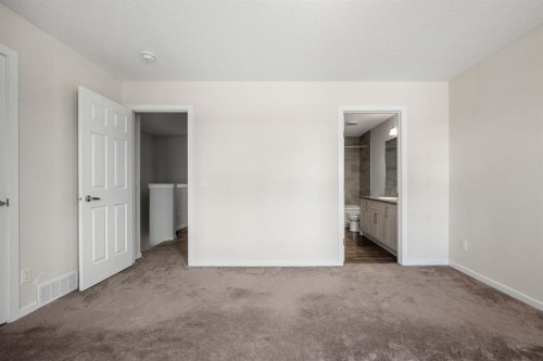61 Cityline Gate Ne, Calgary, AB - Indoor