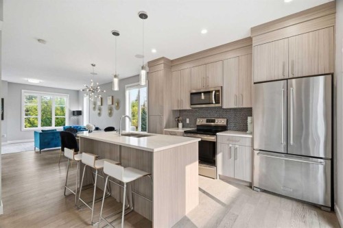 1932 26A Street Sw, Calgary, AB - Indoor Photo Showing Kitchen With Upgraded Kitchen