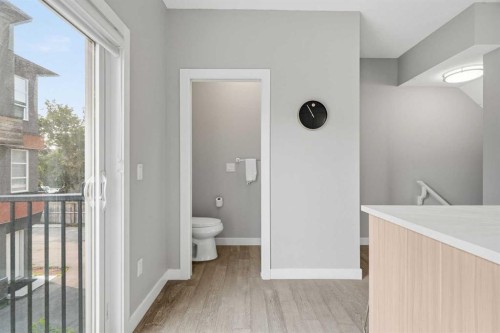 1932 26A Street Sw, Calgary, AB - Indoor Photo Showing Other Room