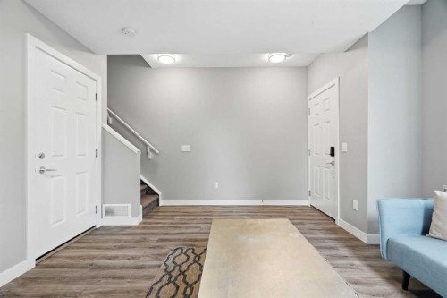 1932 26A Street Sw, Calgary, AB - Indoor Photo Showing Other Room