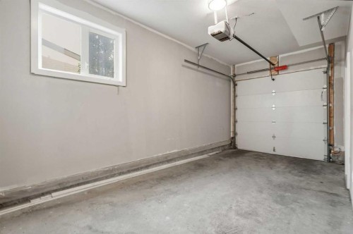1932 26A Street Sw, Calgary, AB - Indoor Photo Showing Garage