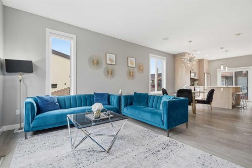 1932 26A Street Sw, Calgary, AB - Indoor Photo Showing Living Room