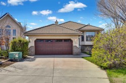 531 Sierra Morena Court SW Calgary, AB T3H 3C2