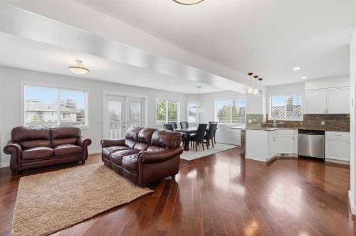 167 Harvest Glen Way Ne, Calgary, AB - Indoor Photo Showing Living Room