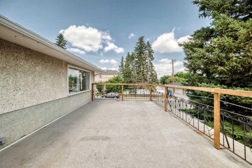 1735 38 Avenue Sw, Calgary, AB - Outdoor