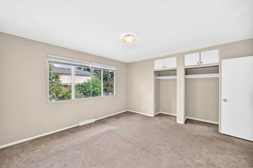 1735 38 Avenue Sw, Calgary, AB - Indoor Photo Showing Other Room