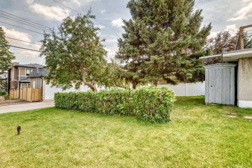 1735 38 Avenue Sw, Calgary, AB - Outdoor
