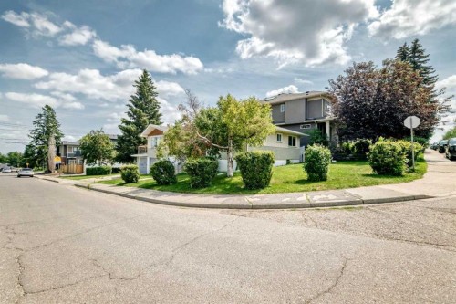 1735 38 Avenue Sw, Calgary, AB - Outdoor