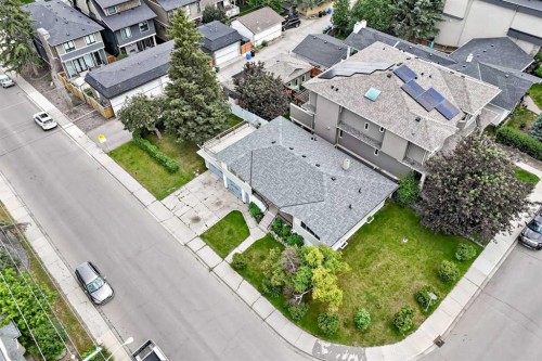 1735 38 Avenue Sw, Calgary, AB - Outdoor