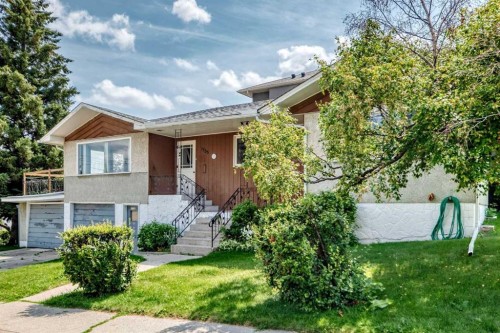 1735 38 Avenue Sw, Calgary, AB - Outdoor