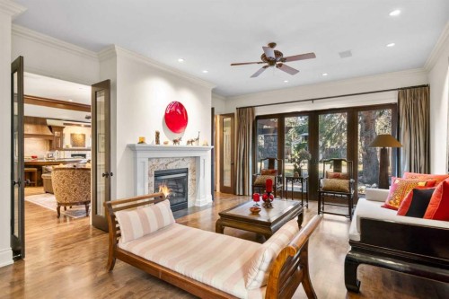 2905 Carleton Street Sw, Calgary, AB - Indoor Photo Showing Living Room With Fireplace