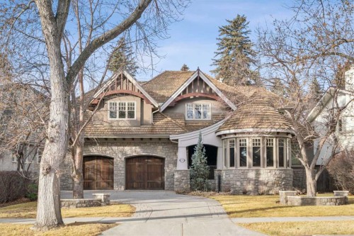 2905 Carleton Street Sw, Calgary, AB - Outdoor With Facade
