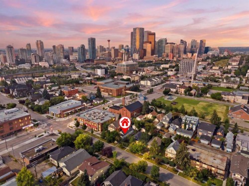211 7 Street Ne, Calgary, AB - Outdoor With View