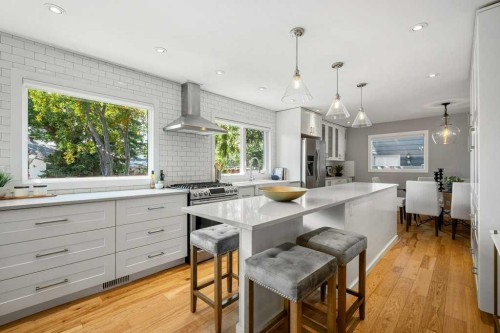 10411 Maplemont Road Se, Calgary, AB - Indoor