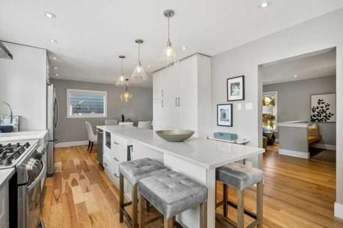 10411 Maplemont Road Se, Calgary, AB - Indoor
