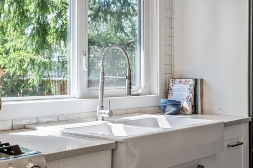 10411 Maplemont Road Se, Calgary, AB - Indoor