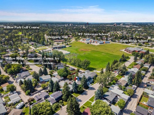 10411 Maplemont Road Se, Calgary, AB - Outdoor With View
