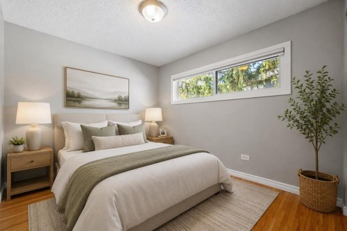 10411 Maplemont Road Se, Calgary, AB - Indoor Photo Showing Bedroom